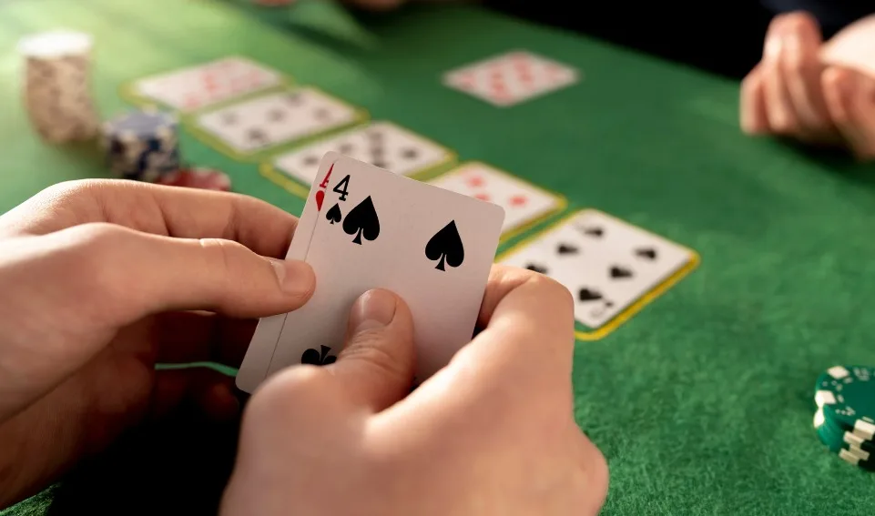 The Strongest Starting Hands in Texas Hold’em (And How to Play Them)